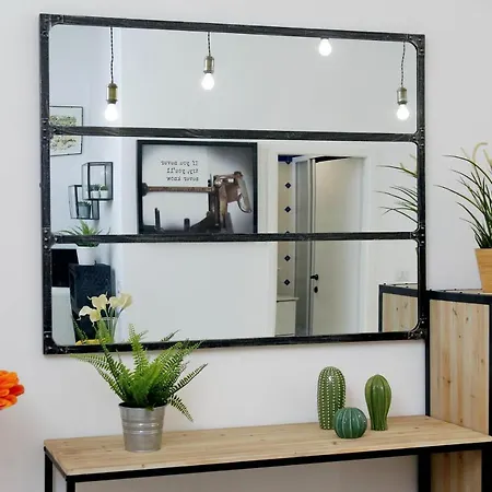 Leonina Charme - My Extra Apartment *