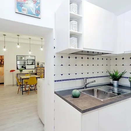 Leonina Charme - My Extra Apartment